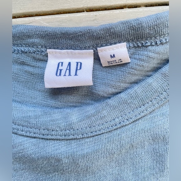 Gap sleeveless tiered dress - Picture 2 of 5